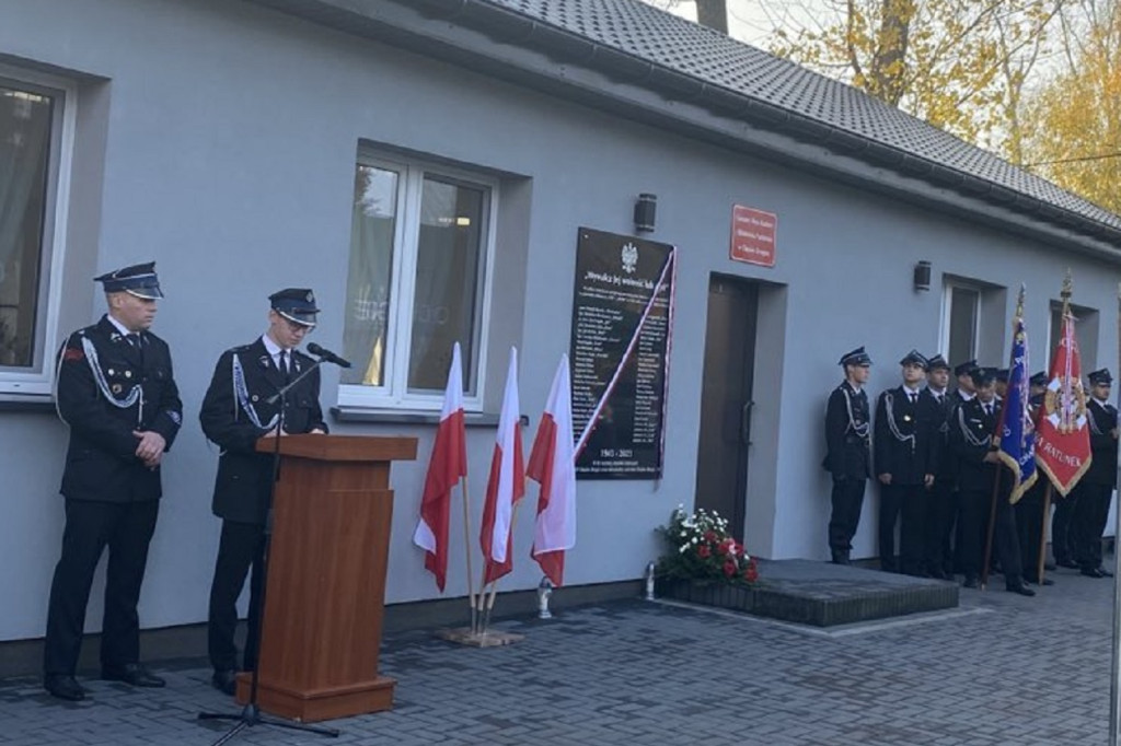 W Chąśnie Drugim odsłonięto pamiątkową tablicę