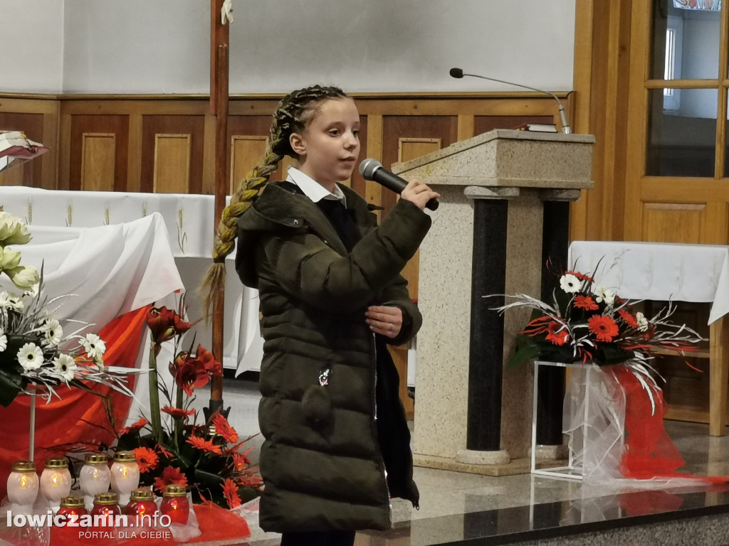 Przedstawienie uczniów w kościele na Korabce