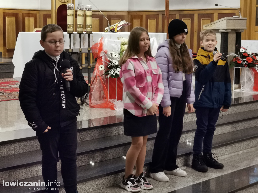 Przedstawienie uczniów w kościele na Korabce