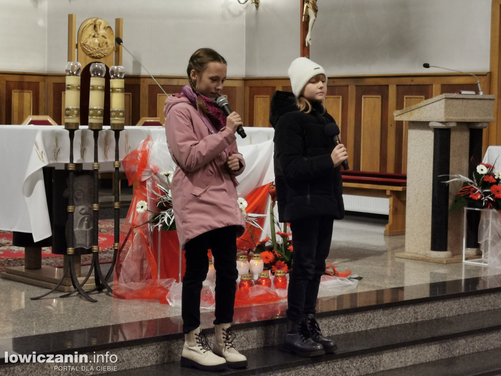 Przedstawienie uczniów w kościele na Korabce