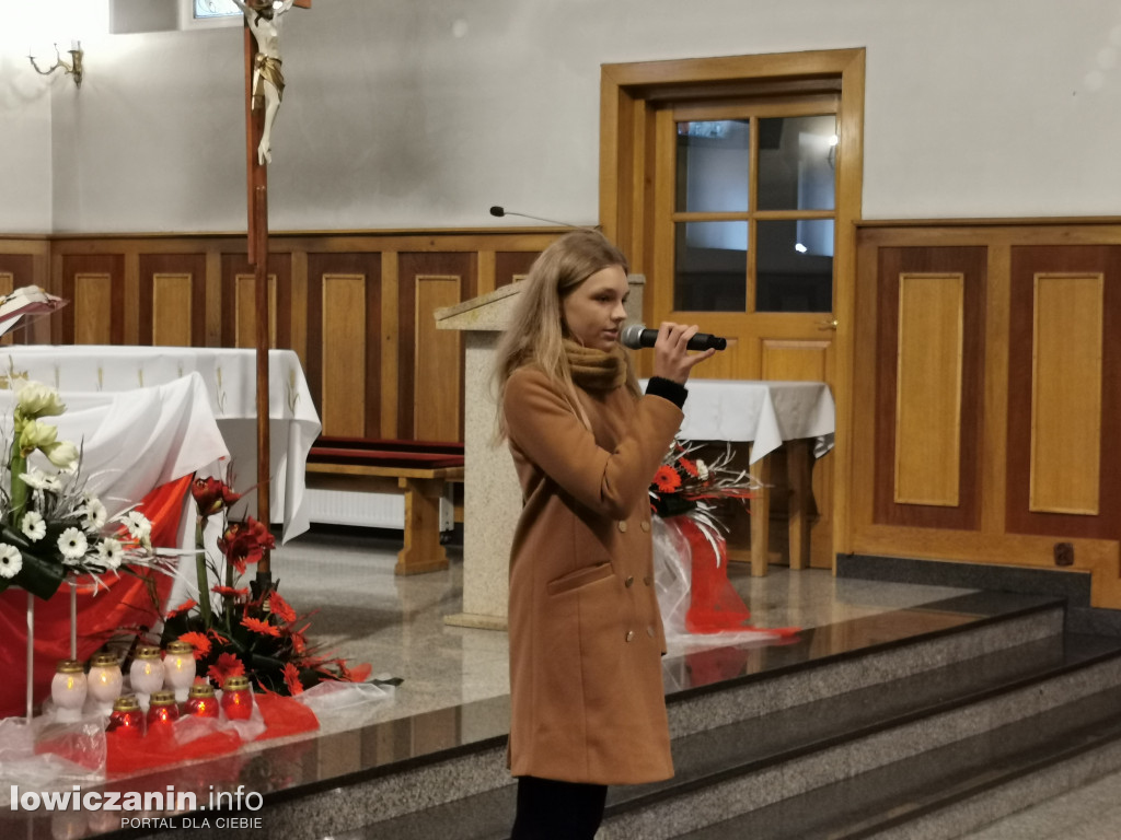 Przedstawienie uczniów w kościele na Korabce
