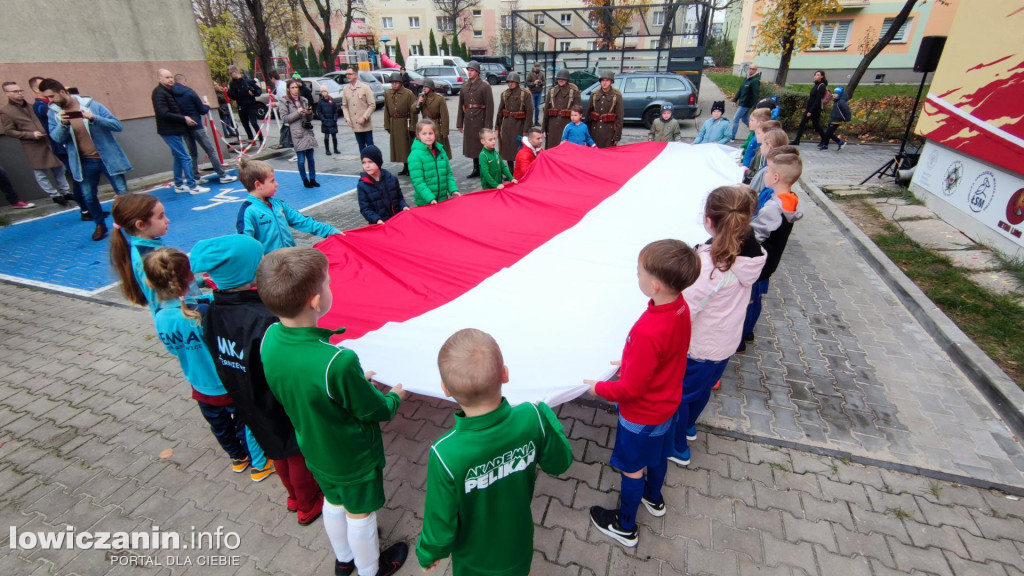 Fotorealcja z odsłonięcia muralu na Kostce