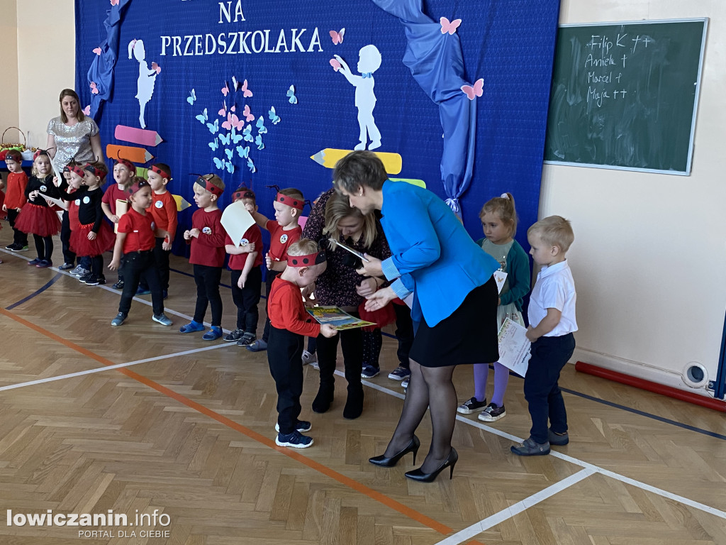 Pasowanie na przedszkolaka  w Szkole Podstawowej w Zielkowicach