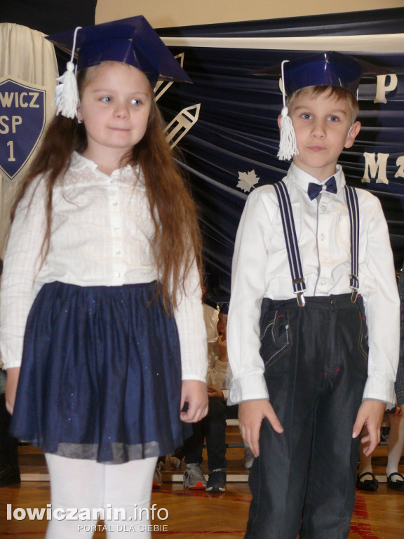 Łowicz: ślubowanie klas pierwszych w SP1