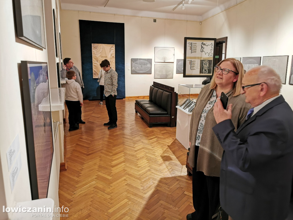 Wystawa Karoliny Zimnej - Stelmaszewskiej w łowickim muzeum