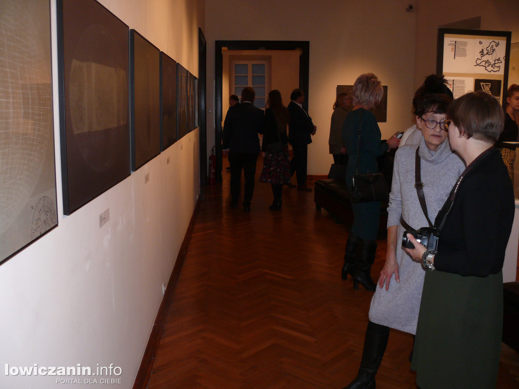 Wystawa Karoliny Zimnej - Stelmaszewskiej w łowickim muzeum