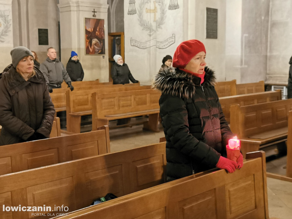 Rozpoczął się Adwent, a z nim - roraty