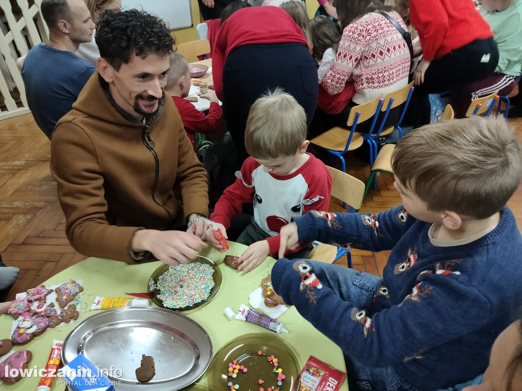 Bożonarodzeniowe warsztaty kulinarne w przedszkolu Pszczółka Maja w Łowiczu