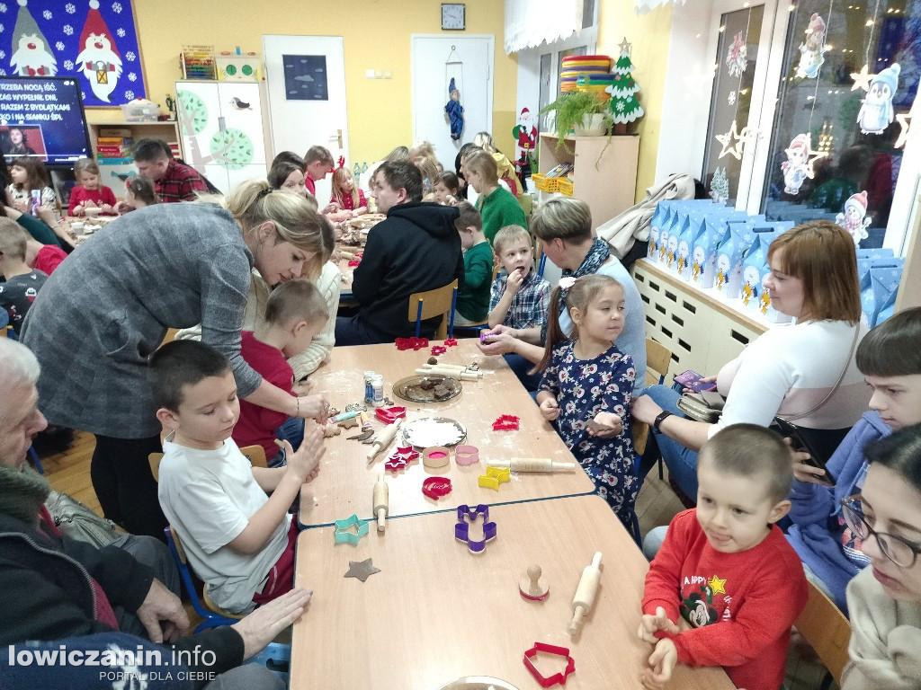 Bożonarodzeniowe warsztaty kulinarne w przedszkolu Pszczółka Maja w Łowiczu
