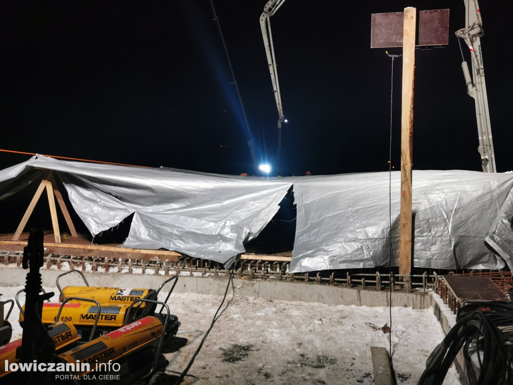 Wylewanie płyty mostu w Łowiczu, 6 grudnia 2024