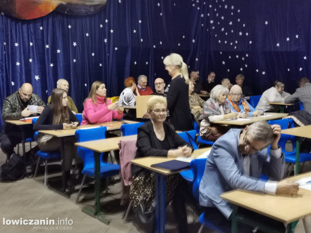 Zebranie osiedlowe na Dąbrowskiego