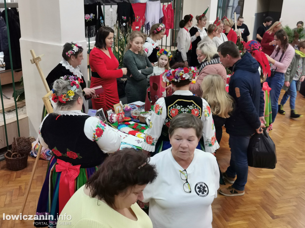 Kiermasz bożonarodzeniowy przy ul. Ułańskiej