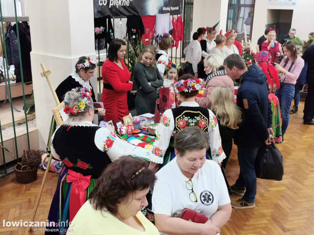 Kiermasz bożonarodzeniowy przy ul. Ułańskiej