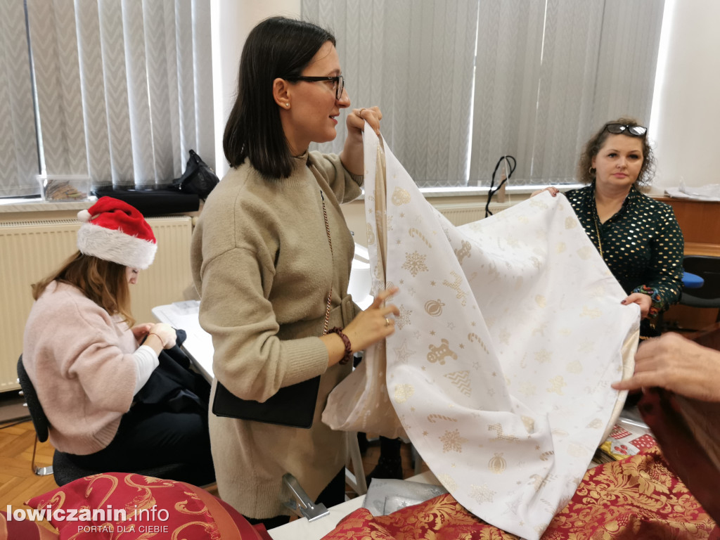 Kiermasz bożonarodzeniowy przy ul. Ułańskiej