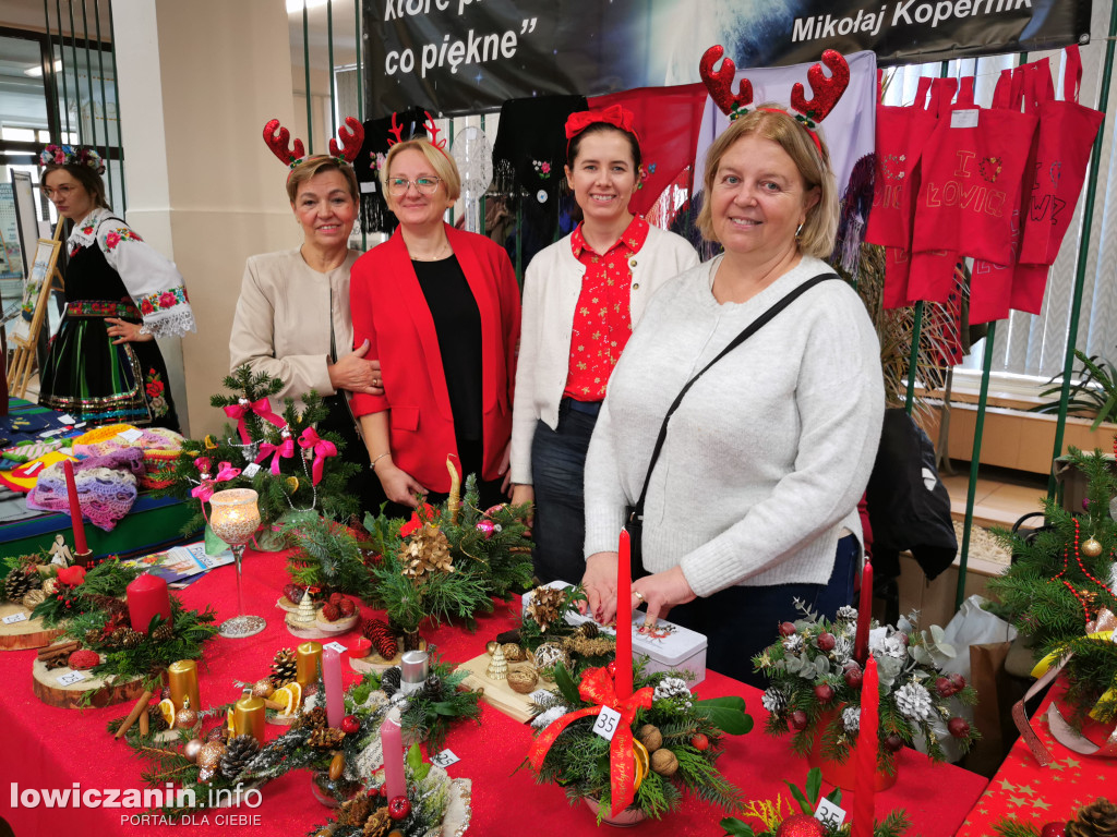 Kiermasz bożonarodzeniowy przy ul. Ułańskiej