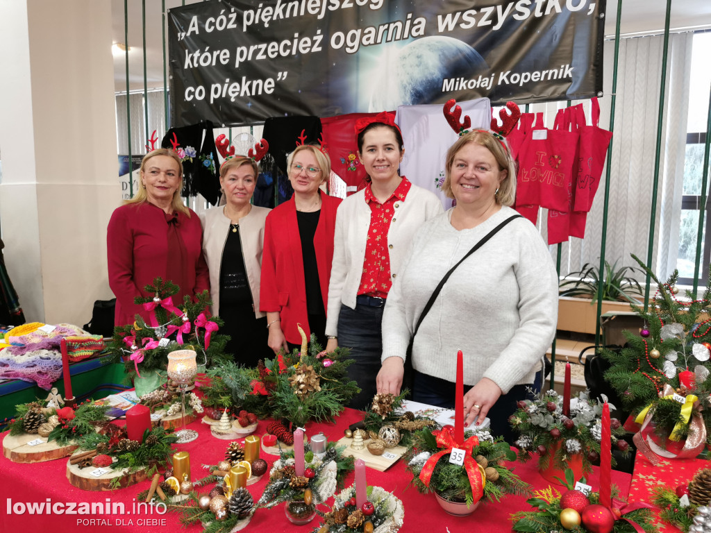 Kiermasz bożonarodzeniowy przy ul. Ułańskiej