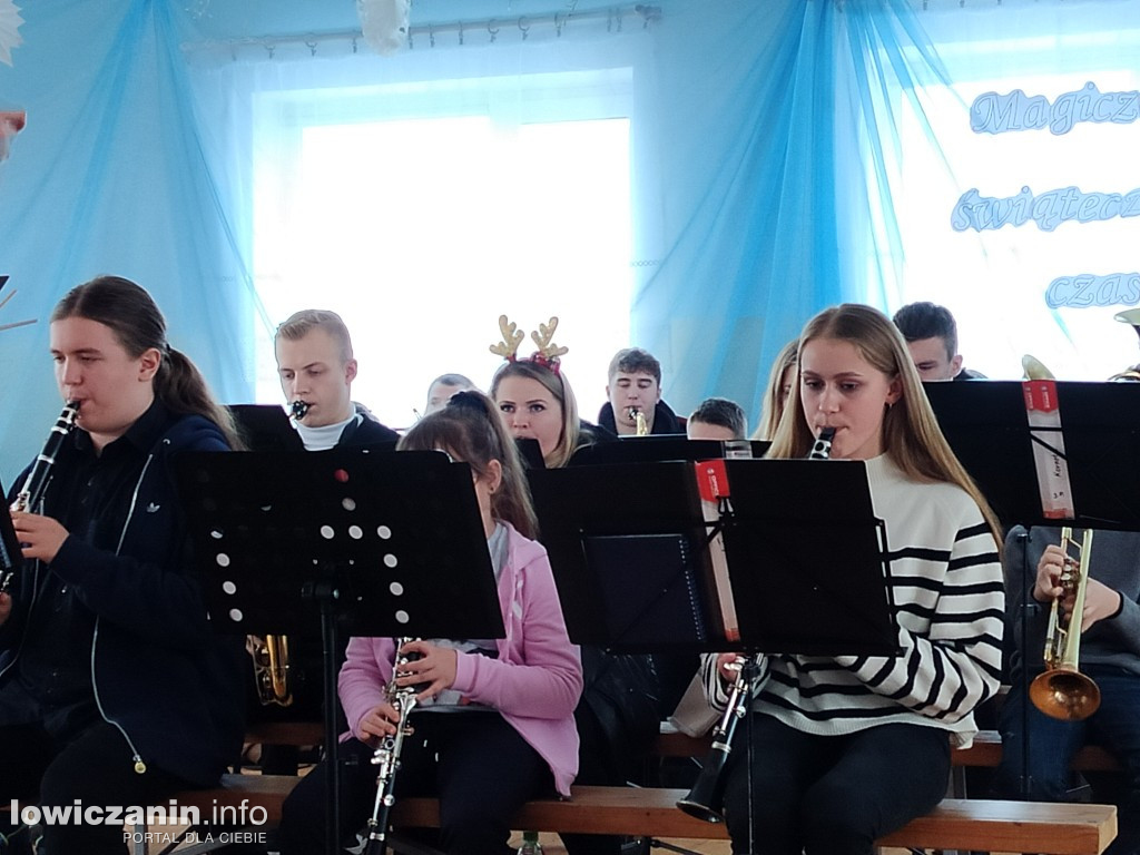 Kiermasz bożonarodzeniowy i występy w Kocierzewie