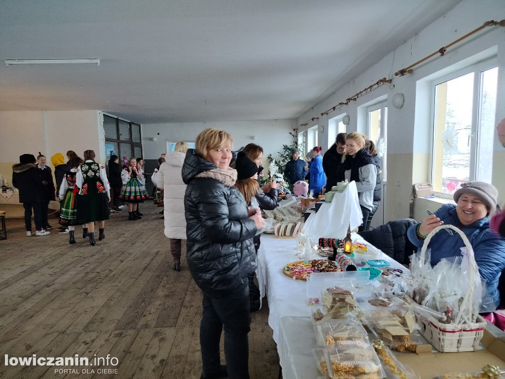 Kiermasz bożonarodzeniowy i występy w Kocierzewie