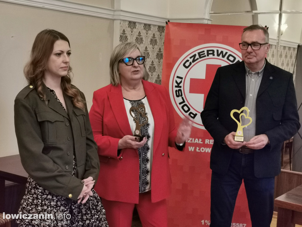 Uhonorowanie osób i instytucji wspierających PCK Łowicz