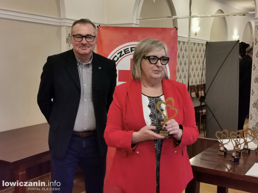 Uhonorowanie osób i instytucji wspierających PCK Łowicz