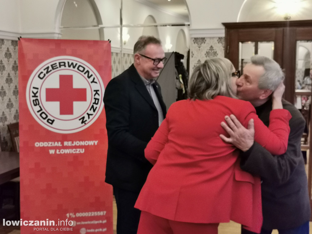 Uhonorowanie osób i instytucji wspierających PCK Łowicz