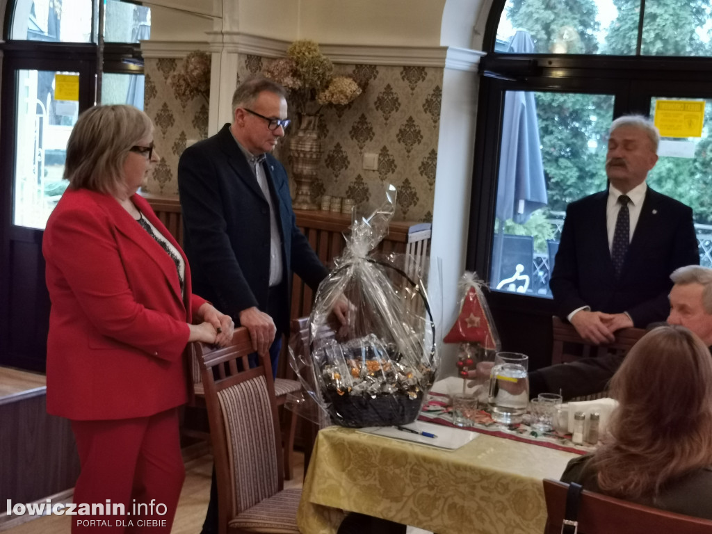 Uhonorowanie osób i instytucji wspierających PCK Łowicz