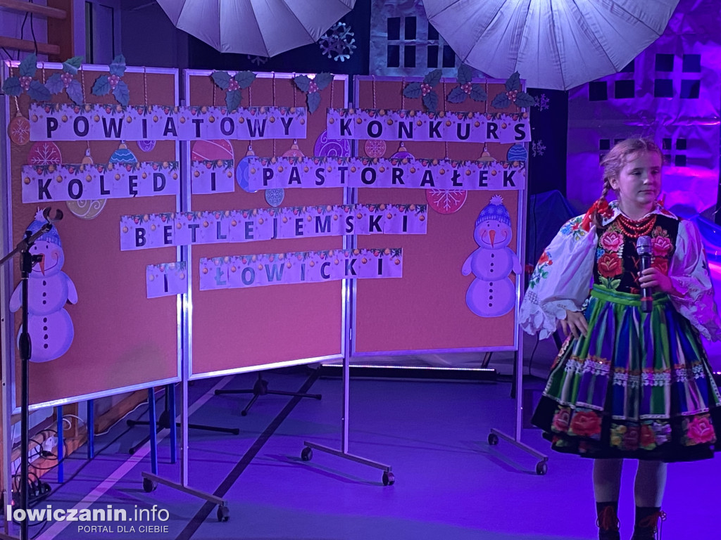 Eliminacje do Powiatowego Konkursu Kolęd i Pastorałek w Bąkowie