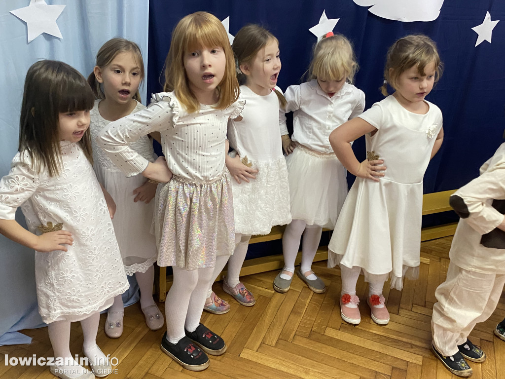 Koncert Bożonarodzeniowy w Przedszkolu nr. 3  Pszczółka Maja