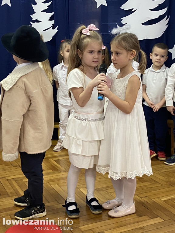 Koncert Bożonarodzeniowy w Przedszkolu nr. 3  Pszczółka Maja