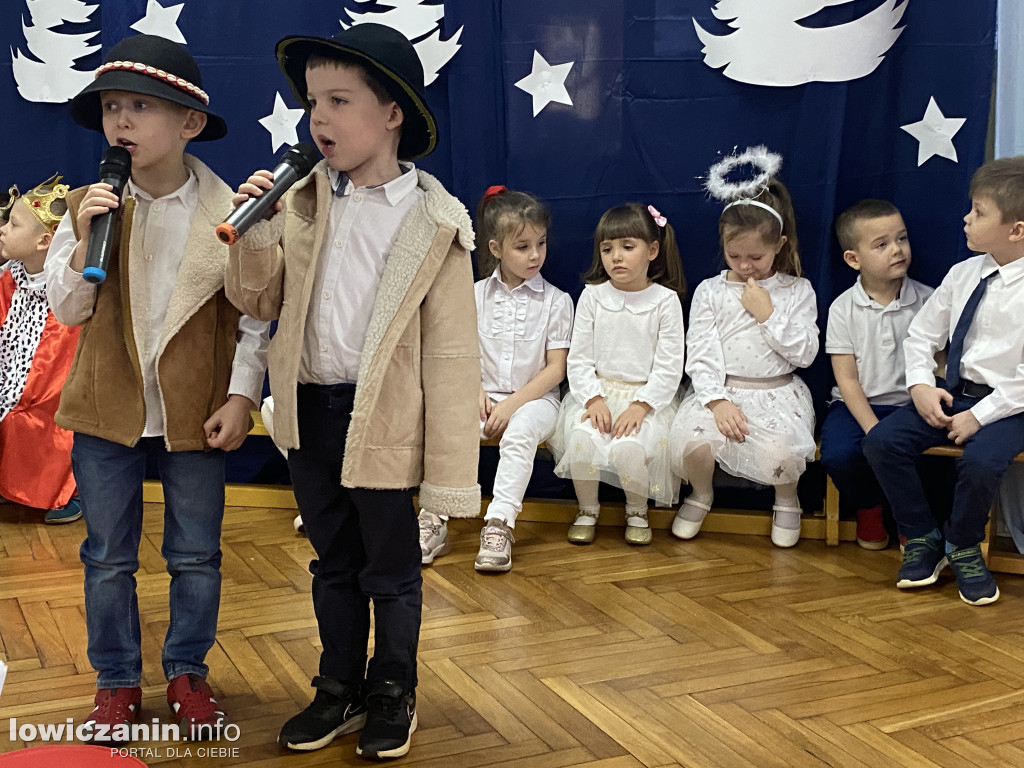 Koncert Bożonarodzeniowy w Przedszkolu nr. 3  Pszczółka Maja
