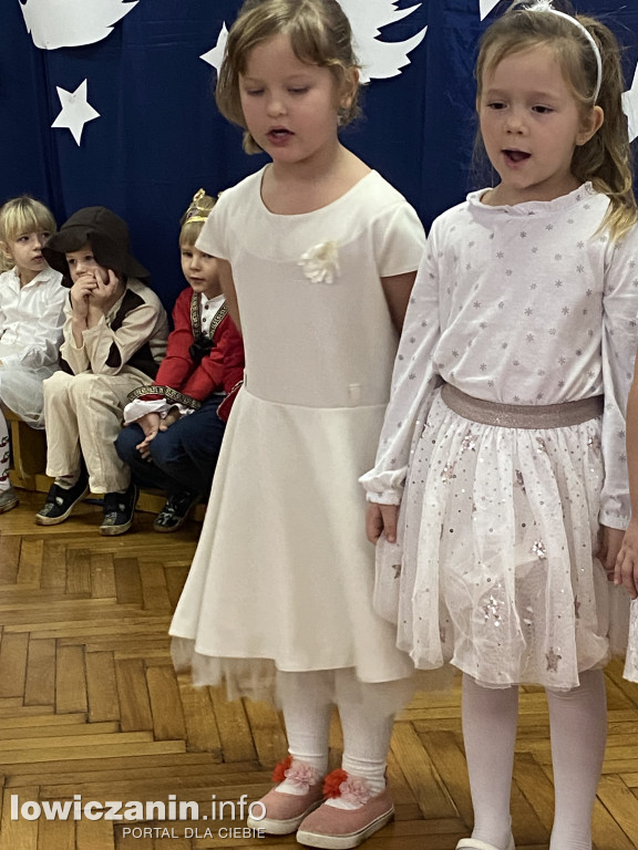 Koncert Bożonarodzeniowy w Przedszkolu nr. 3  Pszczółka Maja