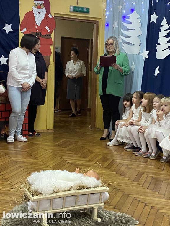 Koncert Bożonarodzeniowy w Przedszkolu nr. 3  Pszczółka Maja