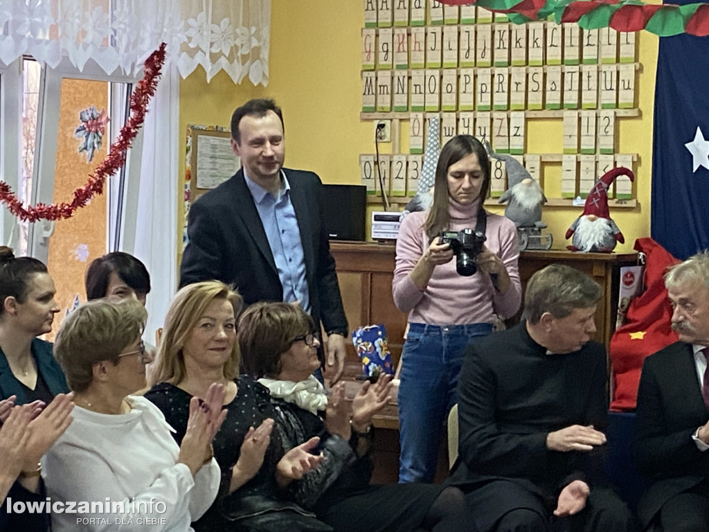 Koncert Bożonarodzeniowy w Przedszkolu nr. 3  Pszczółka Maja
