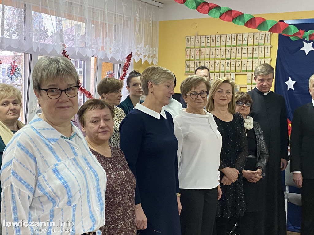 Koncert Bożonarodzeniowy w Przedszkolu nr. 3  Pszczółka Maja