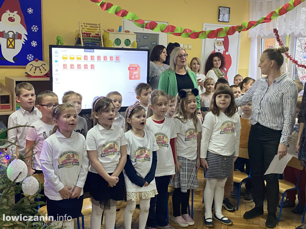 Koncert Bożonarodzeniowy w Przedszkolu nr. 3  Pszczółka Maja