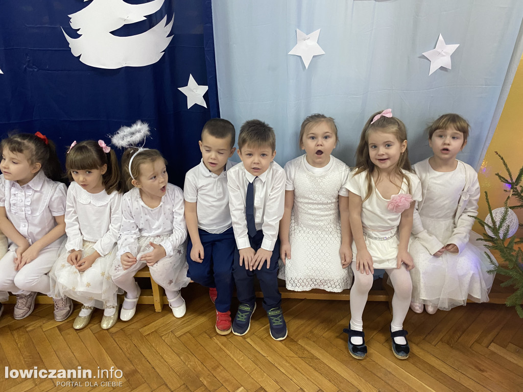 Koncert Bożonarodzeniowy w Przedszkolu nr. 3  Pszczółka Maja