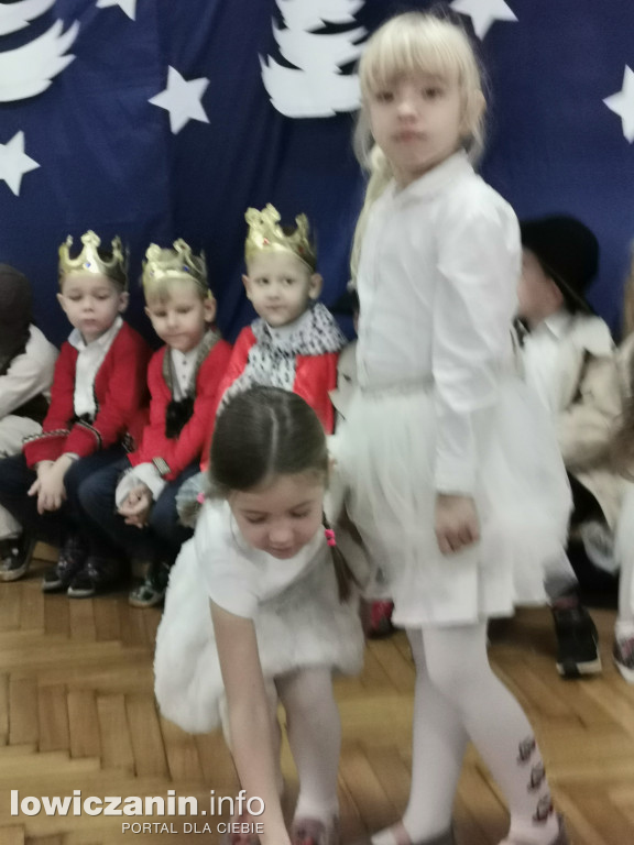 Koncert Bożonarodzeniowy w Przedszkolu nr. 3  Pszczółka Maja