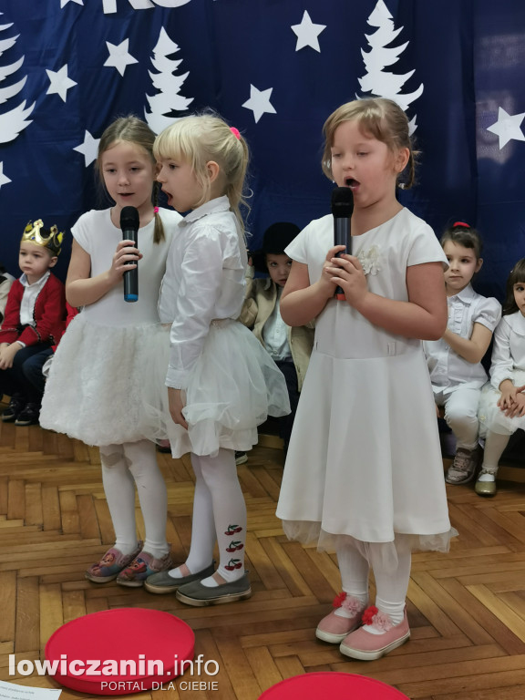 Koncert Bożonarodzeniowy w Przedszkolu nr. 3  Pszczółka Maja