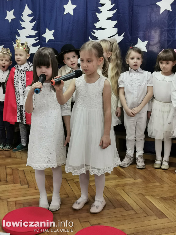 Koncert Bożonarodzeniowy w Przedszkolu nr. 3  Pszczółka Maja