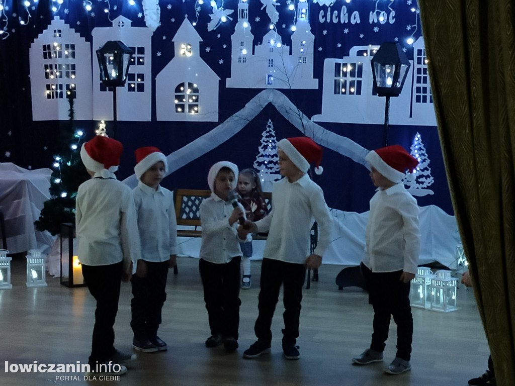 Przedstawienie Wigilijne w Przedszkolu Jaś i Małgosia
