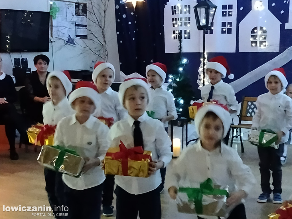 Przedstawienie Wigilijne w Przedszkolu Jaś i Małgosia