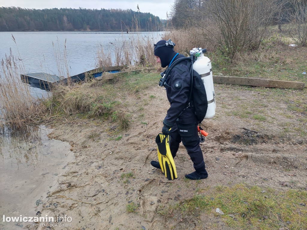 OSP RW Łowicz, darowanie życia karpiom 2023