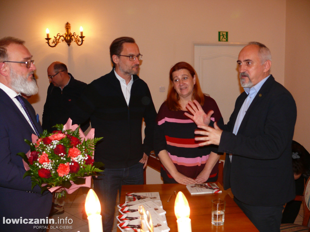 Łowicz. Promocja książki o płk Stefanie Cieślaku