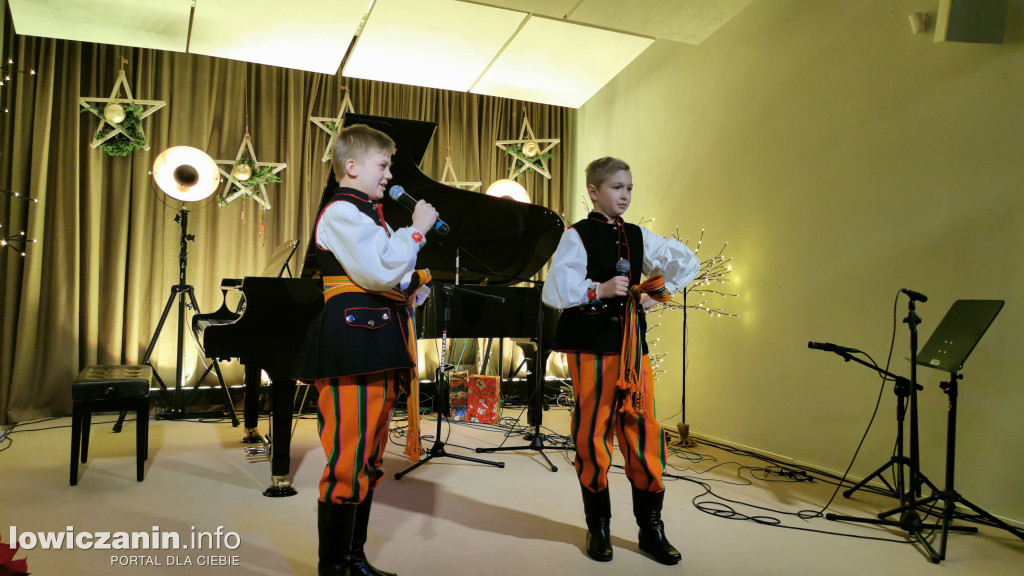 Spotkanie wigilijne w Sannikach i koncert laureatów ,,Pałacowego kolędowania”