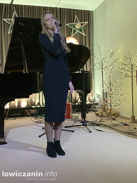 Spotkanie wigilijne w Sannikach i koncert laureatów ,,Pałacowego kolędowania”