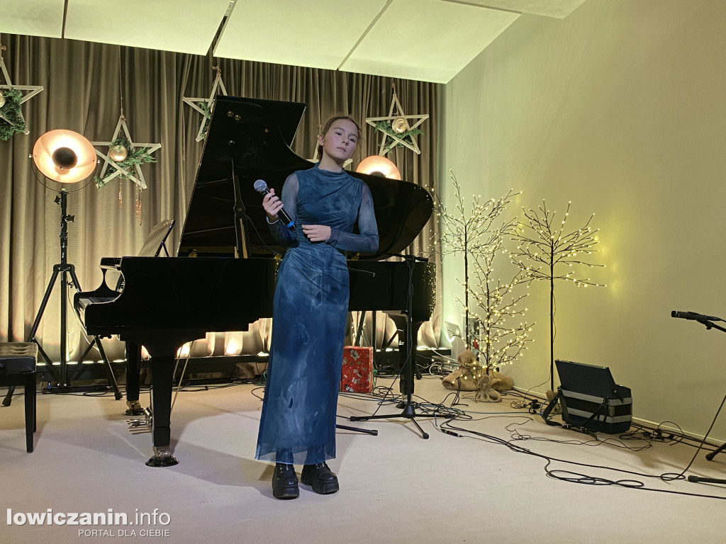 Spotkanie wigilijne w Sannikach i koncert laureatów ,,Pałacowego kolędowania”