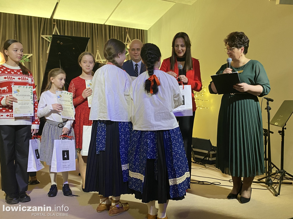 Spotkanie wigilijne w Sannikach i koncert laureatów ,,Pałacowego kolędowania”