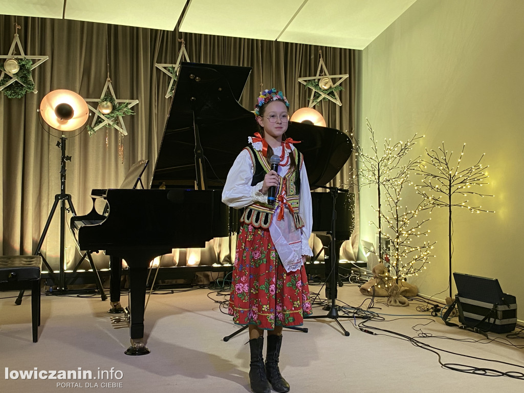 Spotkanie wigilijne w Sannikach i koncert laureatów ,,Pałacowego kolędowania”