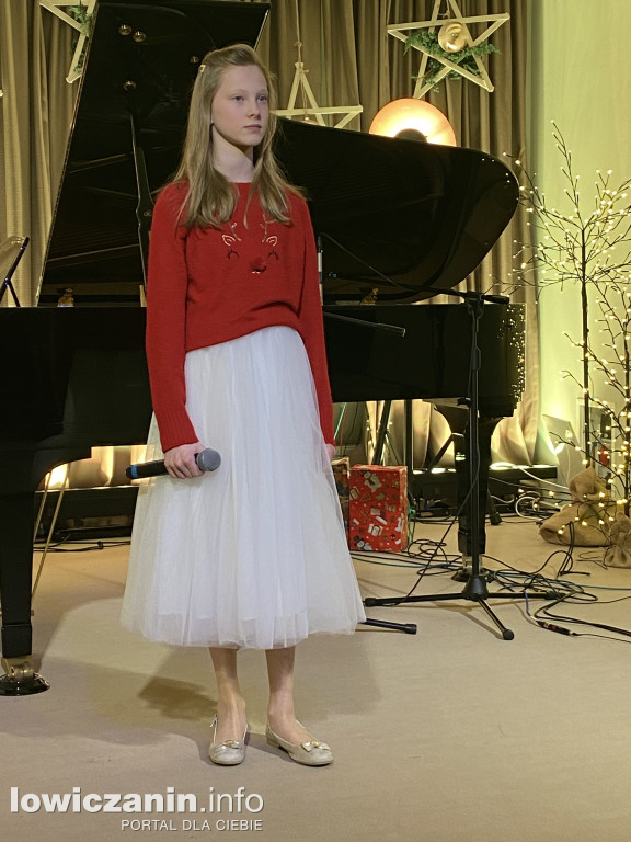 Spotkanie wigilijne w Sannikach i koncert laureatów ,,Pałacowego kolędowania”