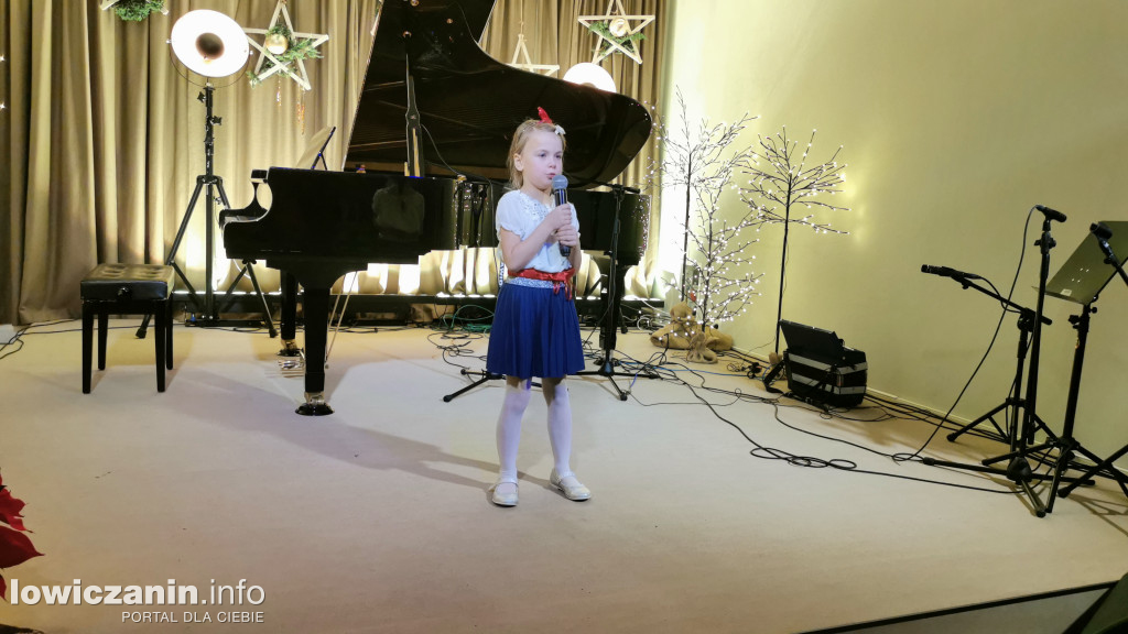 Spotkanie wigilijne w Sannikach i koncert laureatów ,,Pałacowego kolędowania”